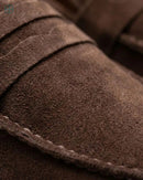 Mocassim Penny Loafer em Camurça